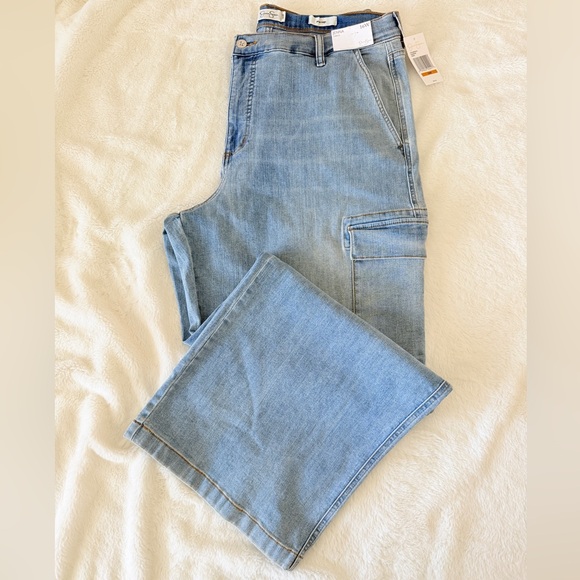 Jessica Simpson Women's Jenna Cargo Wide-Leg Jeans - Plus Size 16W - Picture 2 of 9